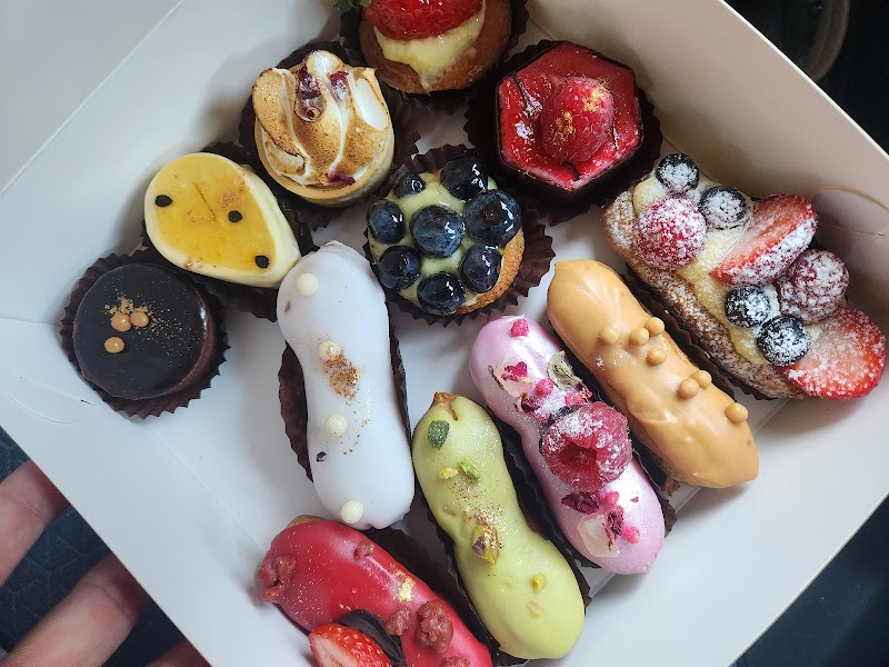 Croquembouche Patisserie photo 8