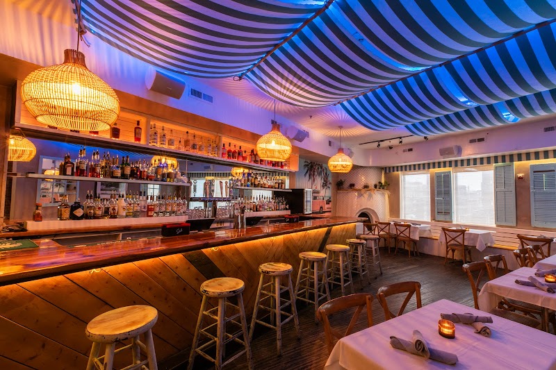 801 Restaurant & Bar