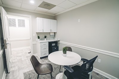 Advanced Hormone Therapy and Wellness photo 5