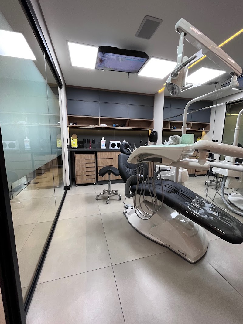 Implante em Porto Alegre I Eleva Odontologia I Dentista em Porto Alegre - foto 3