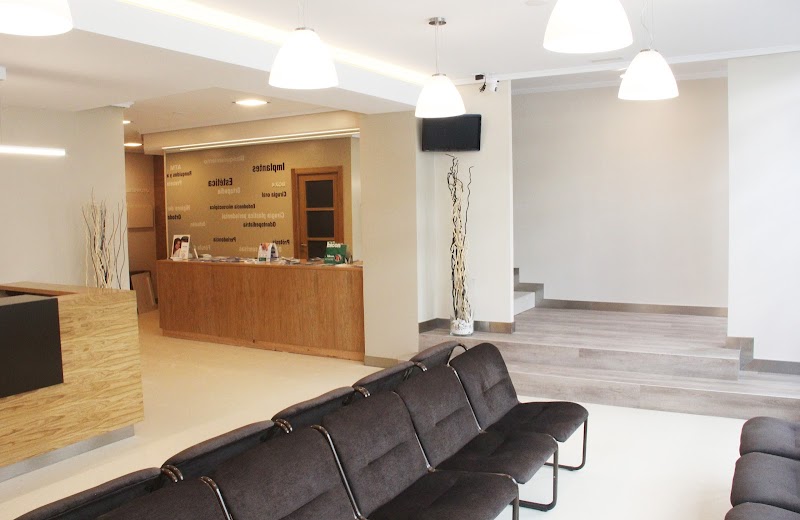 Clínica dental Puerta Santiago photo 2