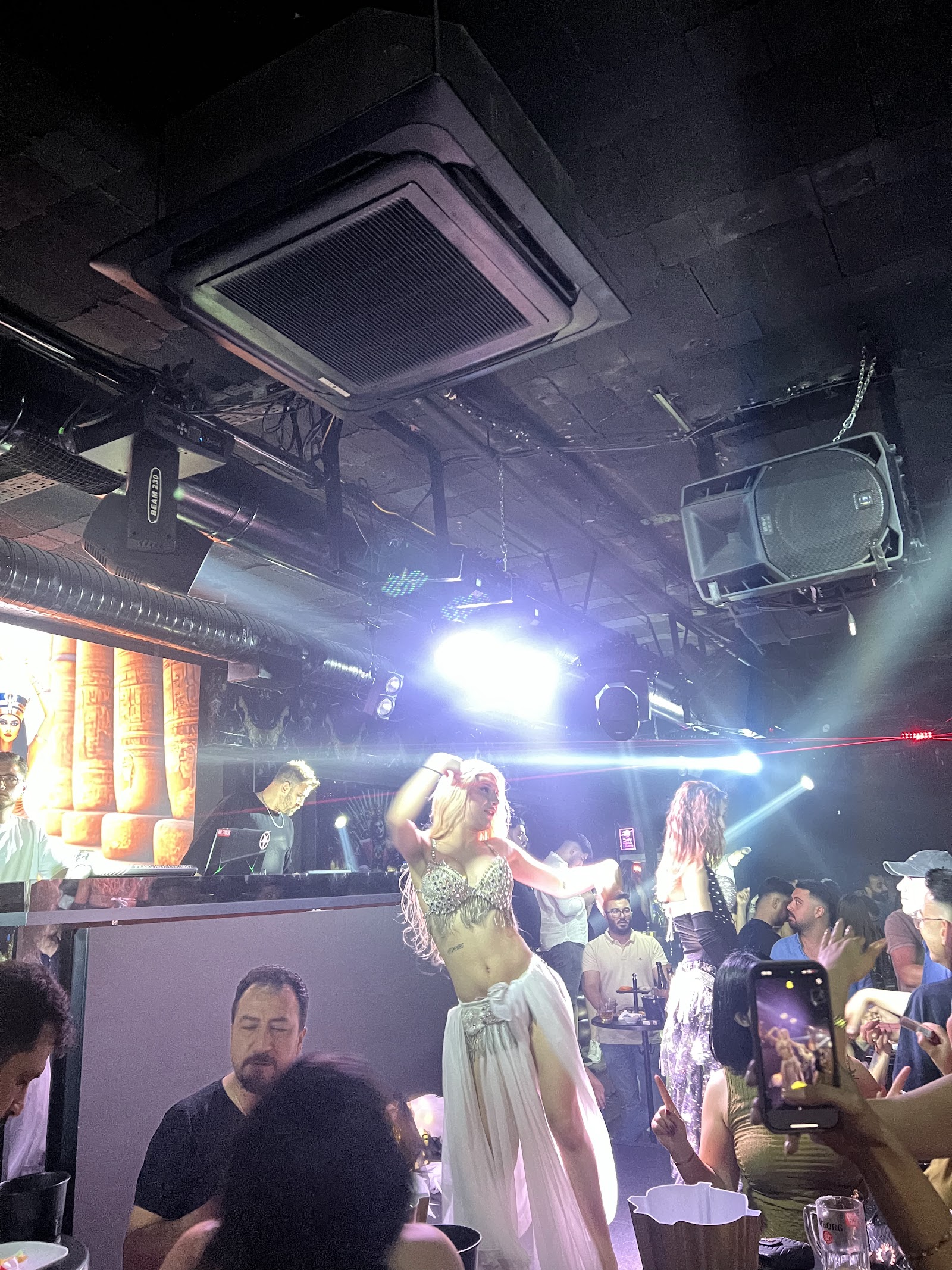 Date Night Club mekanı