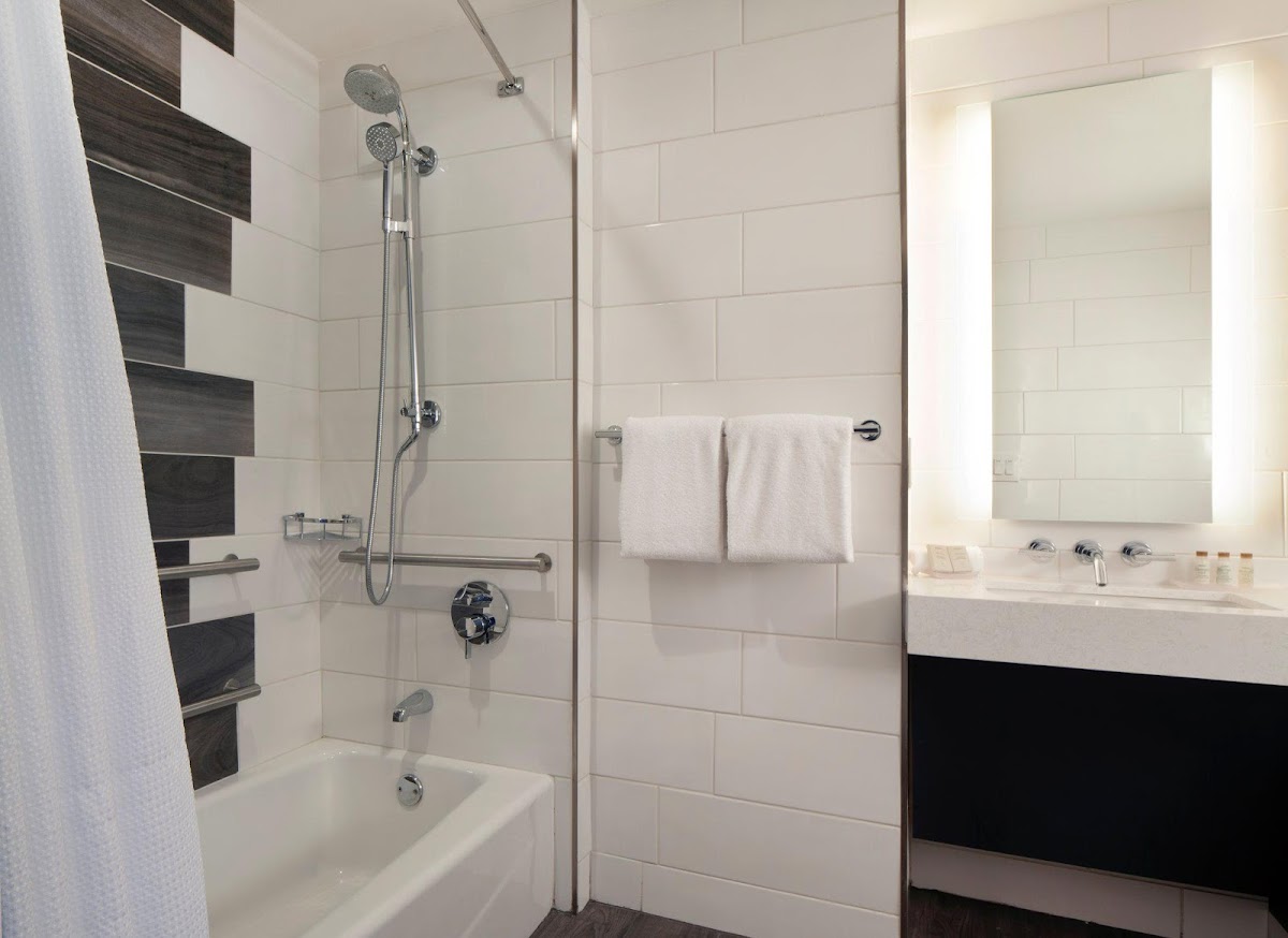 Hotel Indigo Atlanta Midtown by IHG photo 3