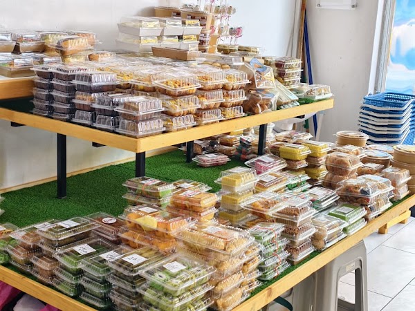 Roadside Food Hub - Photo 1