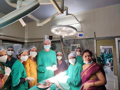Dr.Meenal Gandhi Sojatia- Gynaecologist-Obstetrician| High Risk Pregnancy| Infertility Expert| PCOD| Menstrual Health| Indore - Image 2