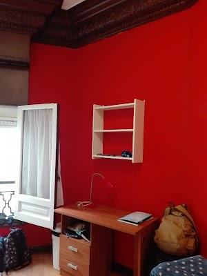 Residencia Easo - Residencias Estudiantes — Gran Vía, 64, Centro, 28013 Madrid, España