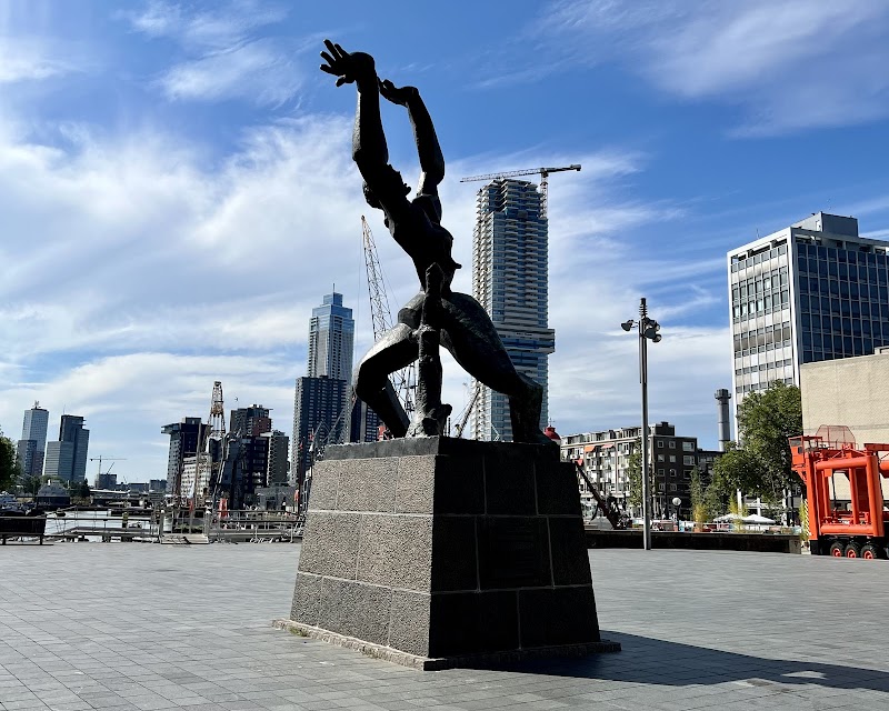 De Verwoeste Stad (Zadkine)