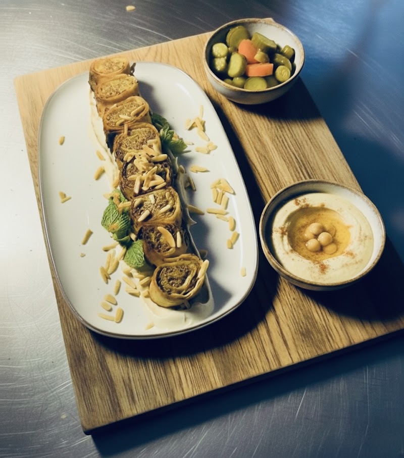 MA’HOME RESTAURANT بيت أمي - مطعم عربي - شيشة - المباريات متوفرة photo 5