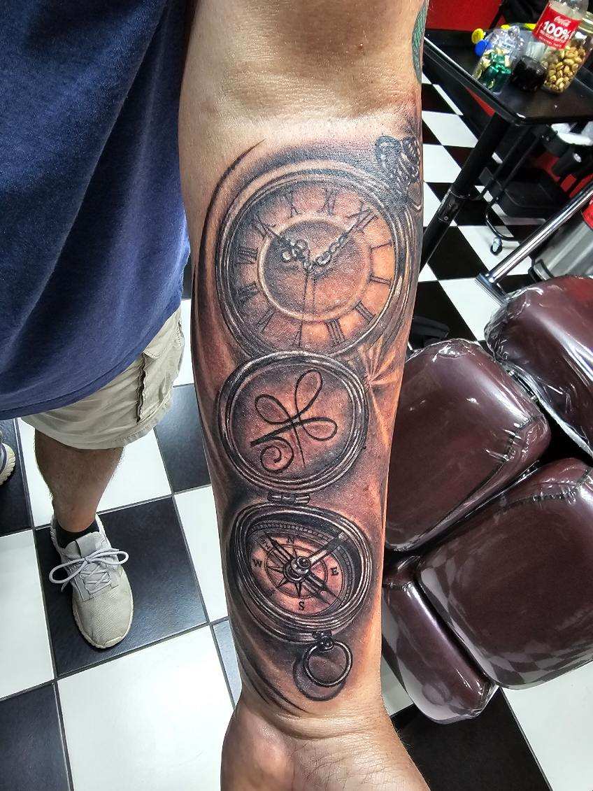 Collins Street Tattoo tattoo work — photo 3