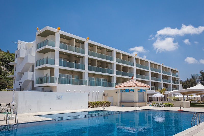 KARIYUSHI LCH. RESORT on The Beach