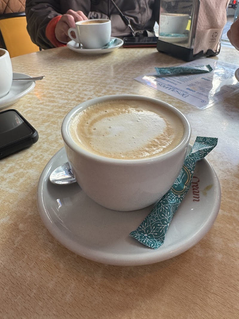 Cafeteria Y Panaderia Bella Arosa photo 2