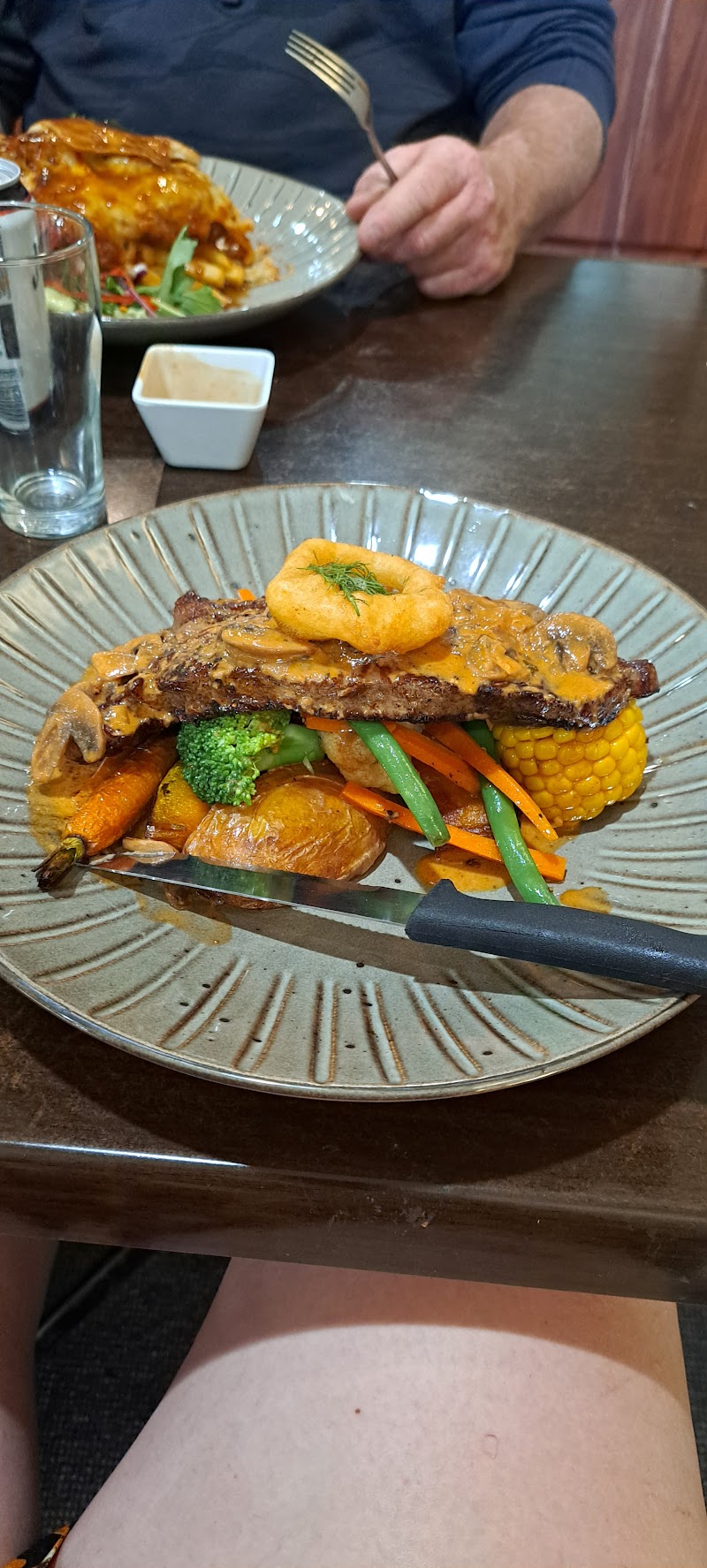 Farmers Arms Hotel photo 6