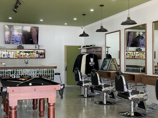 Nine Lives Barbershop photo 2