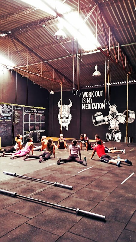 Black Tomahawk Crossfit