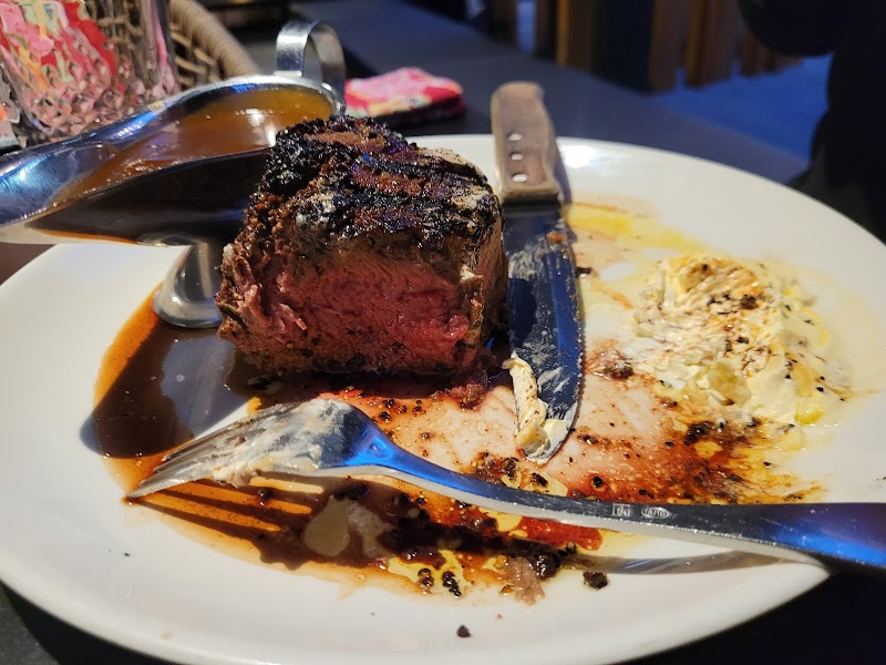 St. Albi Bar & Eatery photo 7