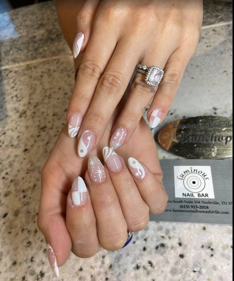 Luminous Nail Bar