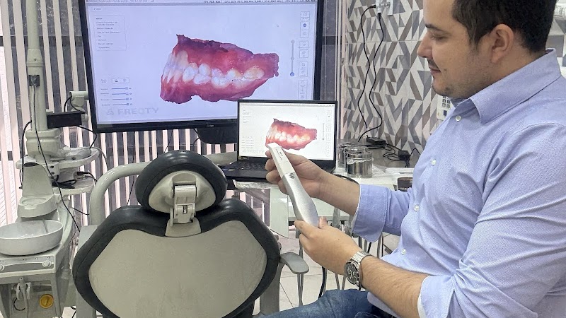 Dr. Leonardo Carvalho - foto 4