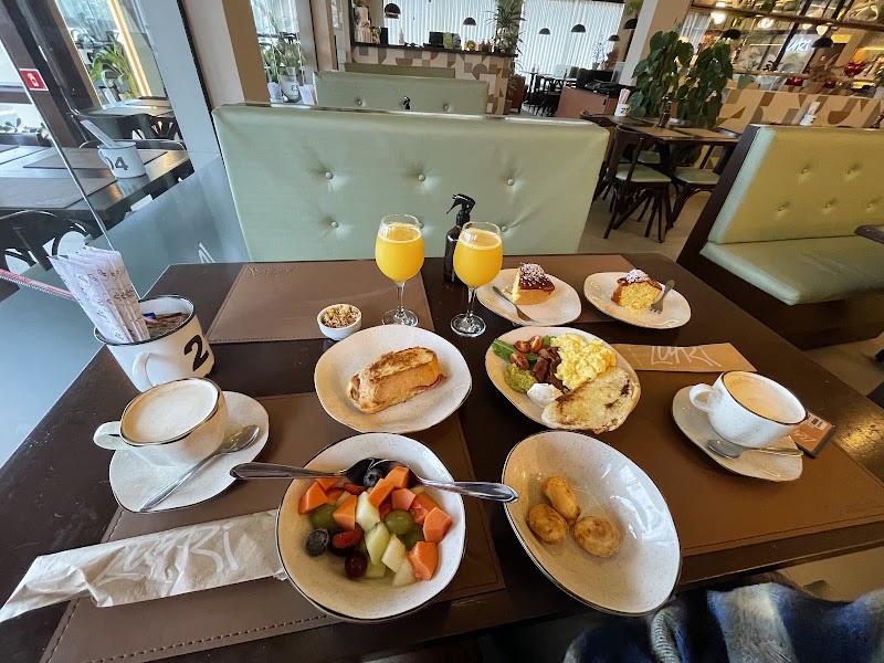 Foto de LuAri Coffee & Brunch Restaurant & Pizza