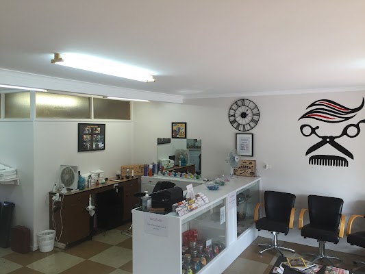 Michael's Beach Road Barbers photo 2