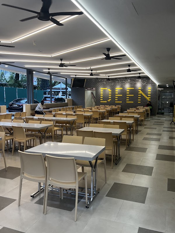 Nasi Kandar Deen Bistro - Photo 1