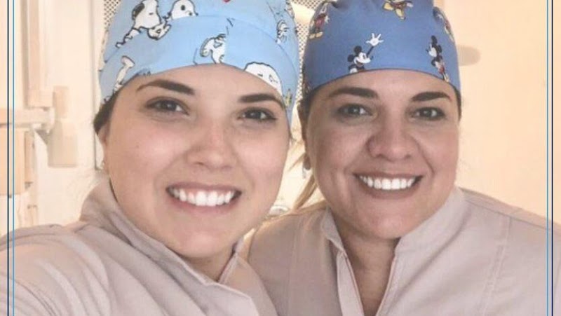 Dra. Daniella Auday: Especialista em Implantes e Próteses Dentárias na Clínica de Referência