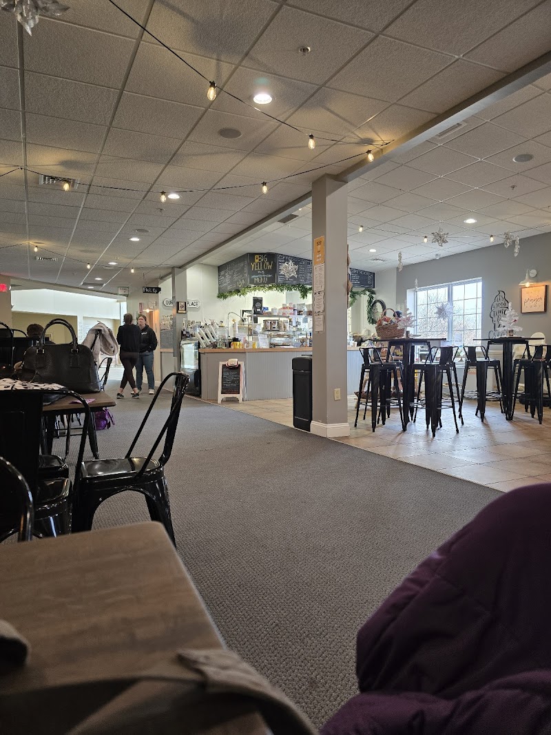 Big Yellow Mug Cafe photo 2