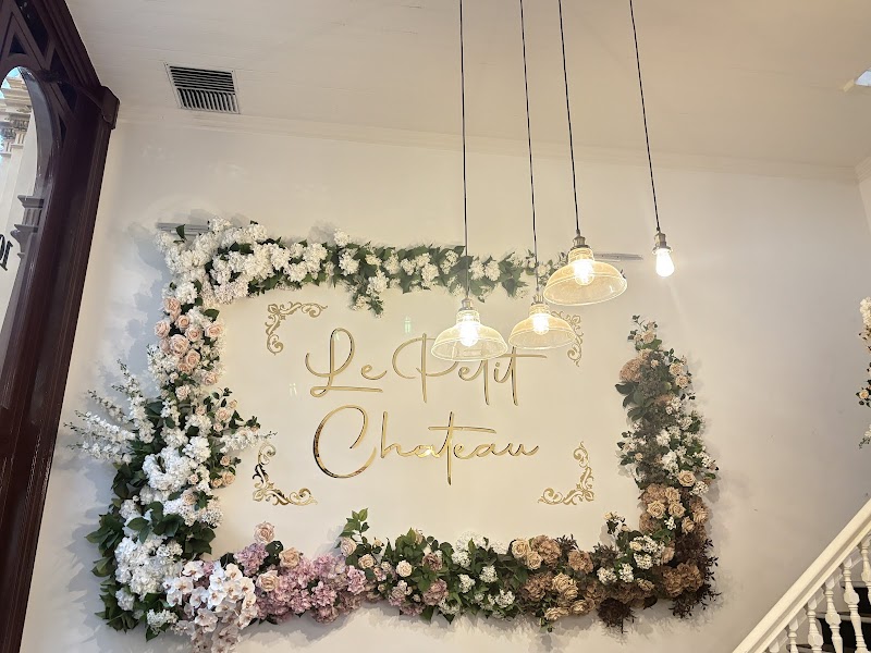 Le Petit Chateau Restaurant photo 10