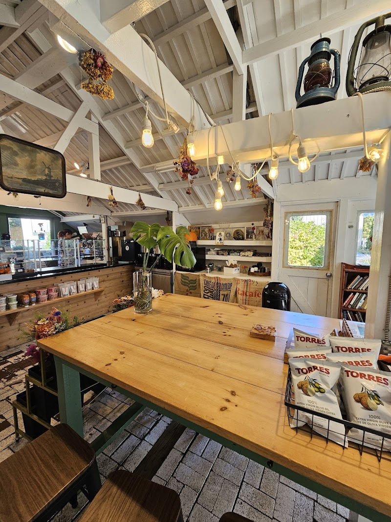 Grindstone Coffee & Donuts photo 4