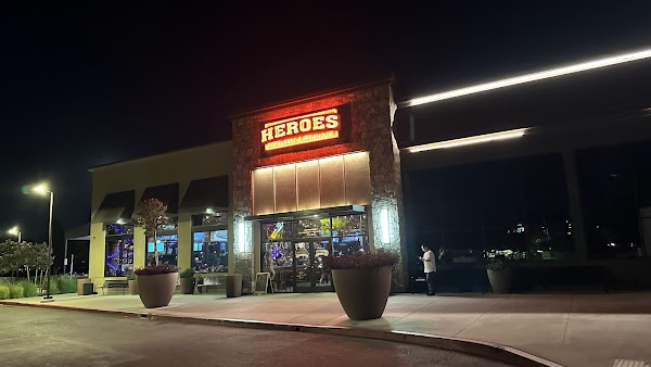 Heroes Restaurant & Brewhouse - Eastvale