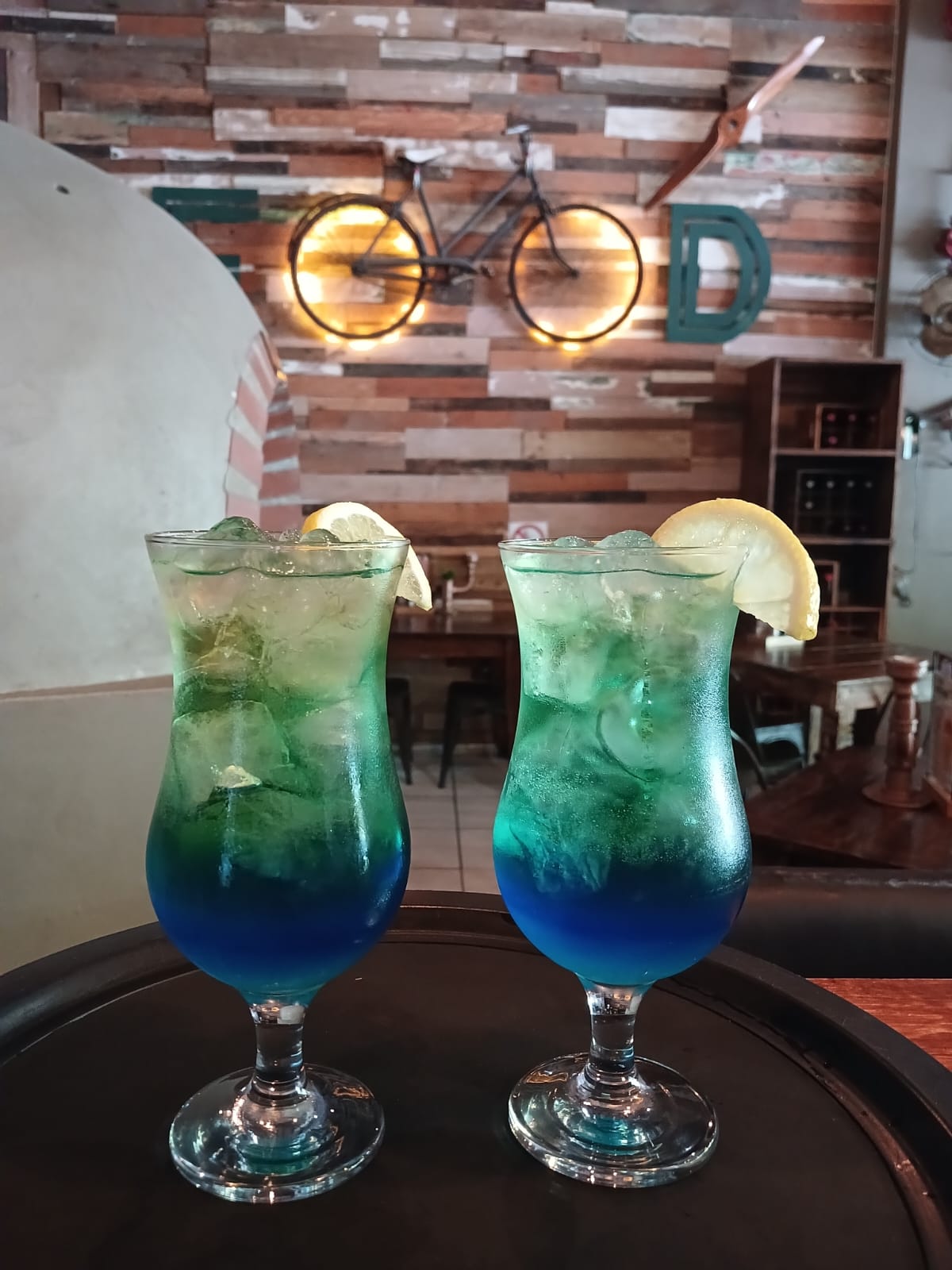 The Bench Eatery & Bar — photo 3