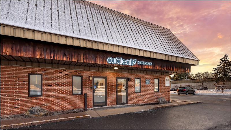 Video tour of Curaleaf Dispensary Hartford retail environment