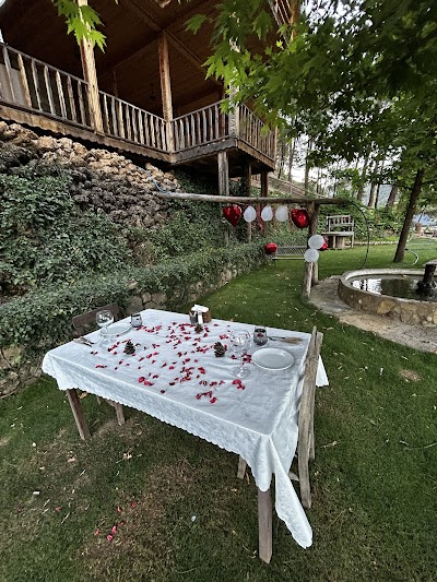 Mert Et ve Balık Restaurant - Restoran