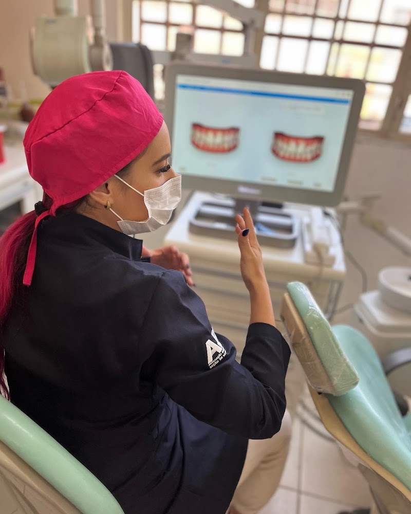 Dra.Ilka Uematu Invisalign Doctor l Clareamento dental - foto 5