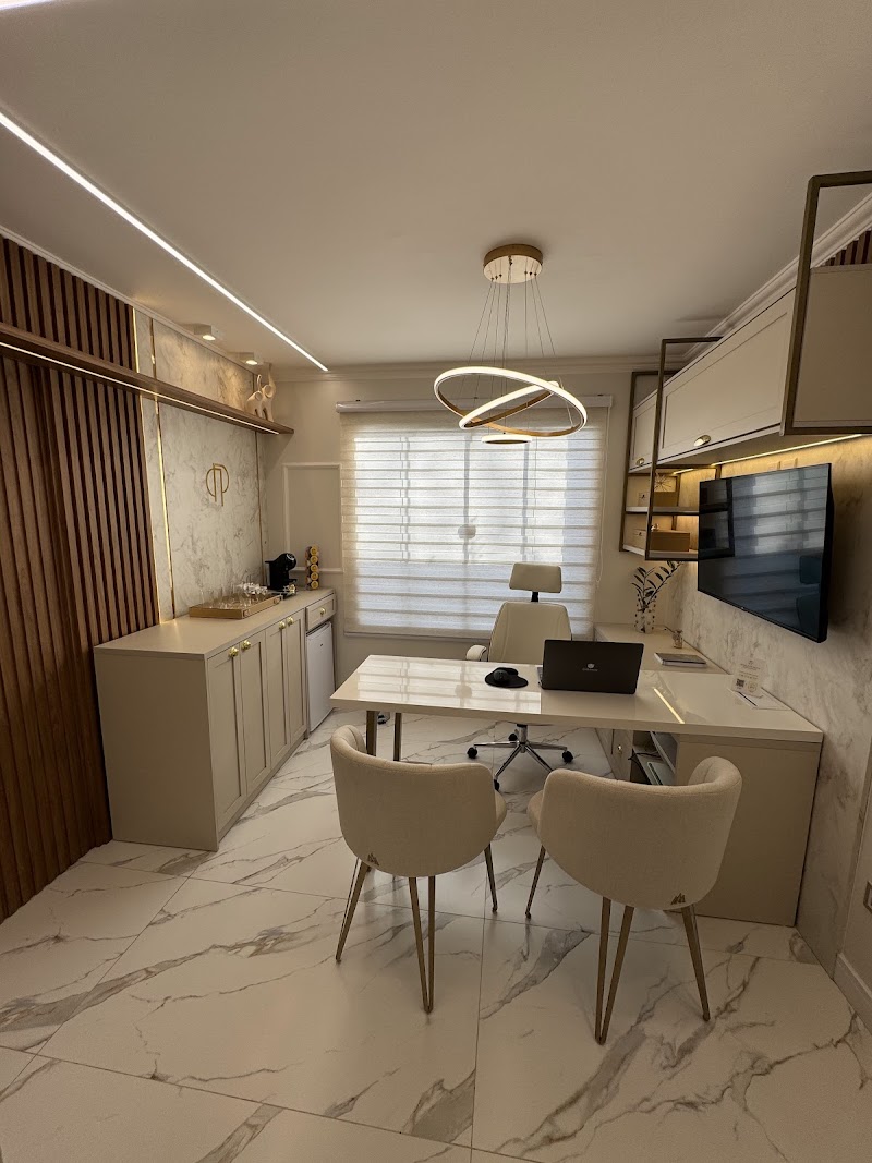 Dra. Pamela Paula | Tratamento de canal | Clareamento dental | Campo Grande-MS - foto 4