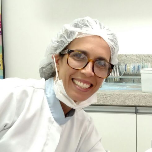 Dra. Flávia Fávero Xavier Laydner