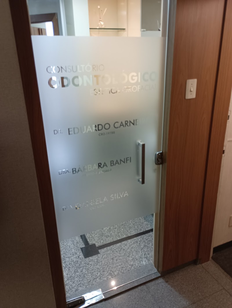 Dentista Dra Daniela Silva | Dentista na Savassi | Clareamento Dentário | Estética | Cirurgias - foto 2