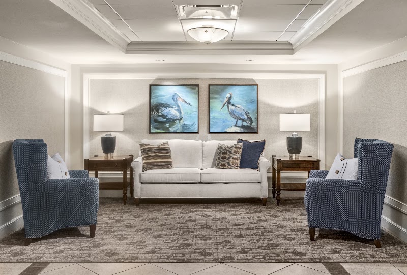 King's Crown-shell Point Village
