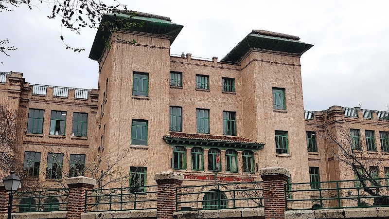 Public School Menendez Pelayo