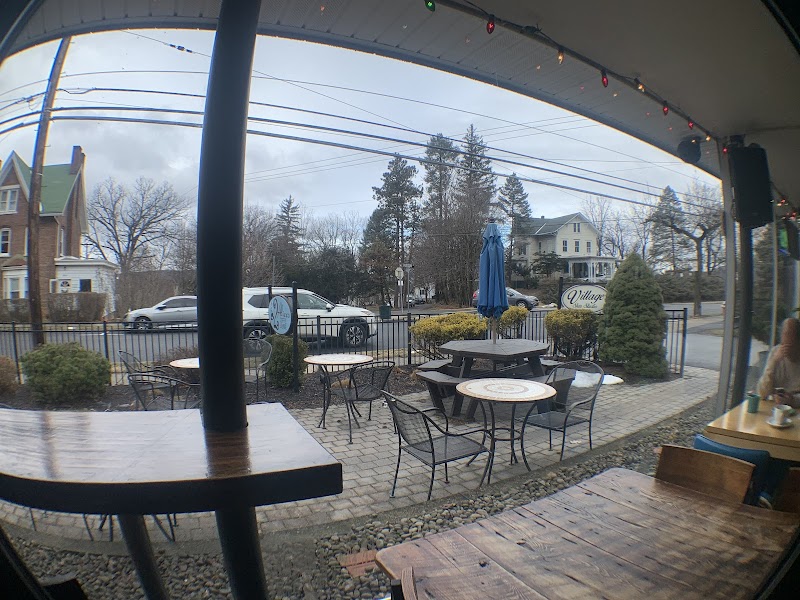 2 Alices Coffee Lounge photo 4