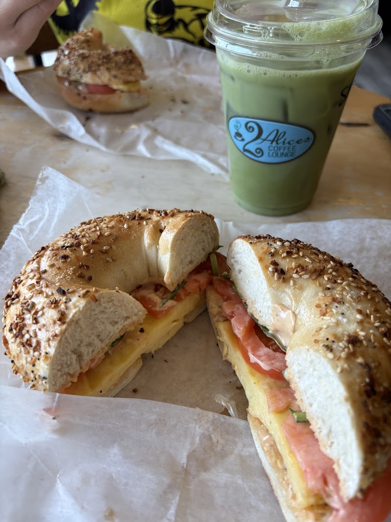 2 Alices Coffee Lounge photo 2