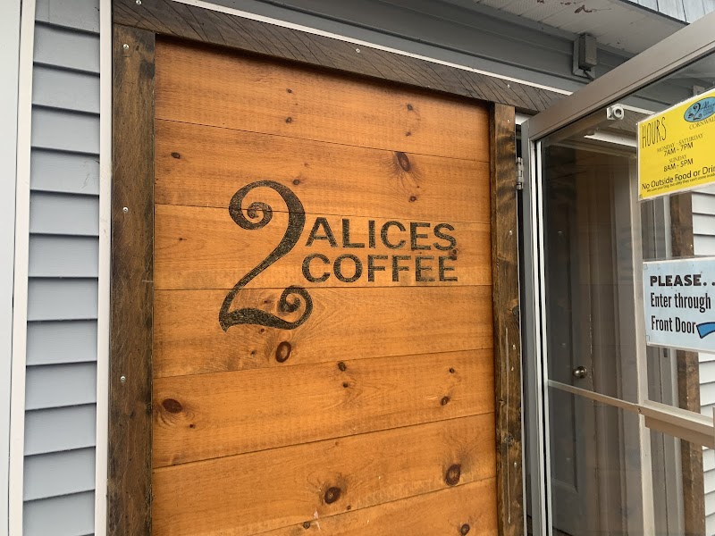2 Alices Coffee Lounge photo 1