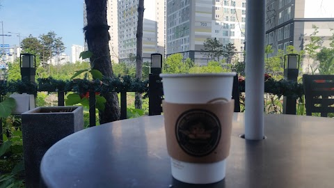 엔제리너스 광주빛고을점 사진 3