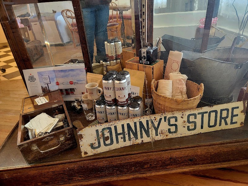 Johnny's Store photo 4