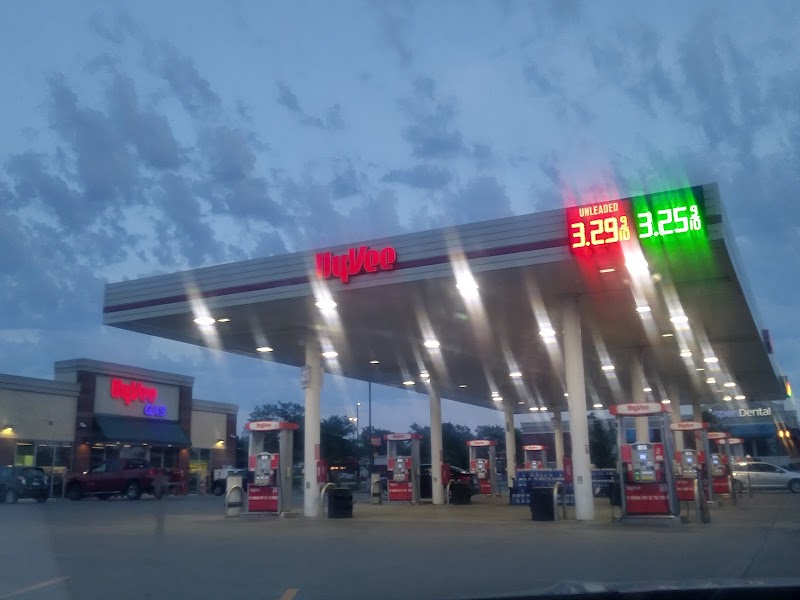 Hyvee Fast & Fresh photo 2