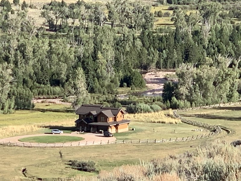 Crystal Ranch Lodge & Resort - Photo 3