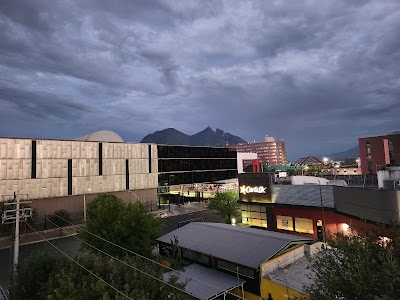 Capital O Adhoc Express Cintermex