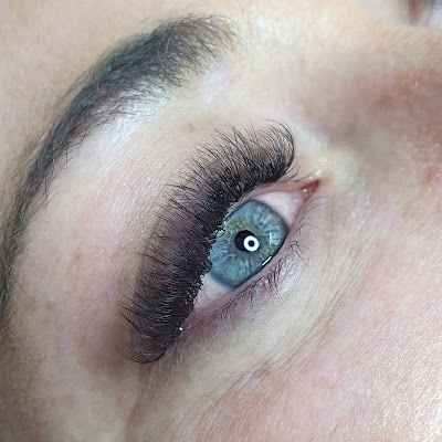 Blushed Salon photo 3