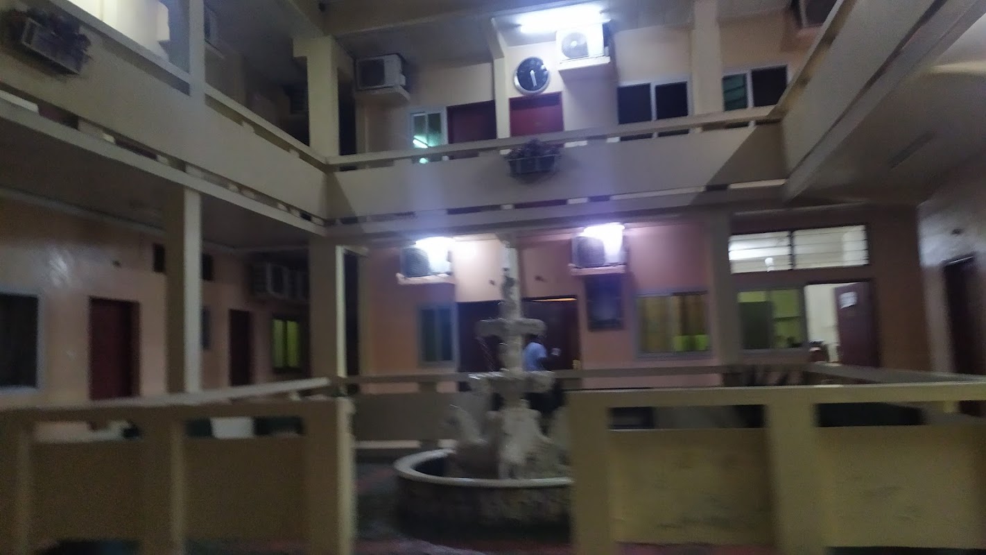 MUNA'S CLINIC - Photo 2