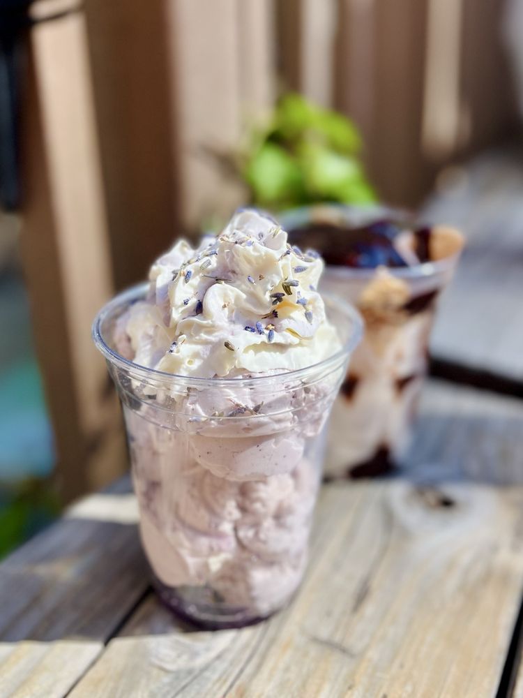 Log Cabin Ice Cream & Coffee photo 4