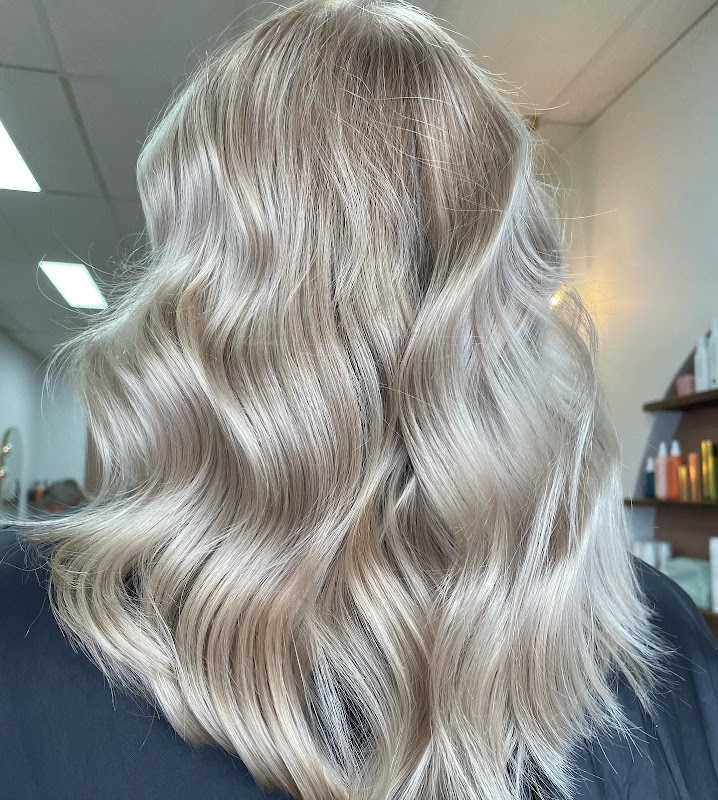 Hyde Hair Creative photo 1